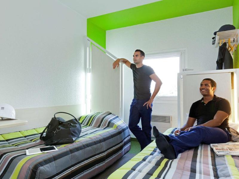 Hotelf1 Lyon Sud Oullins Renove Екстериор снимка
