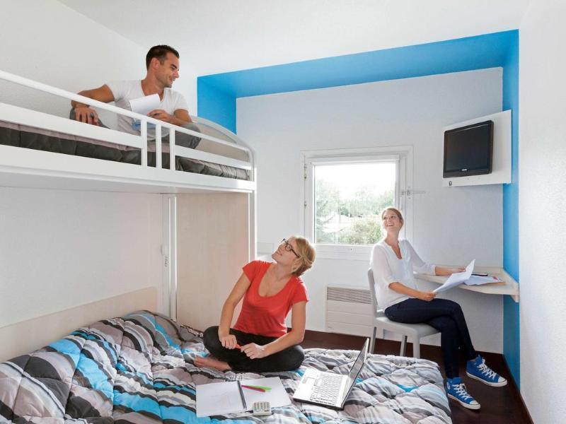 Hotelf1 Lyon Sud Oullins Renove Екстериор снимка