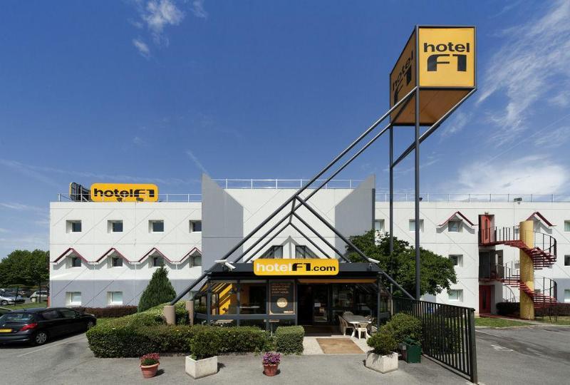 Hotelf1 Lyon Sud Oullins Renove Екстериор снимка